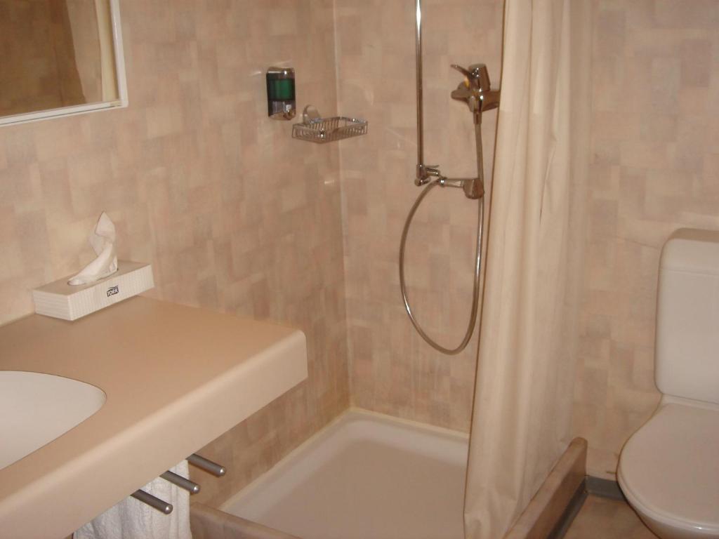Hotel Hirschen Alt St. Johann Rum bild