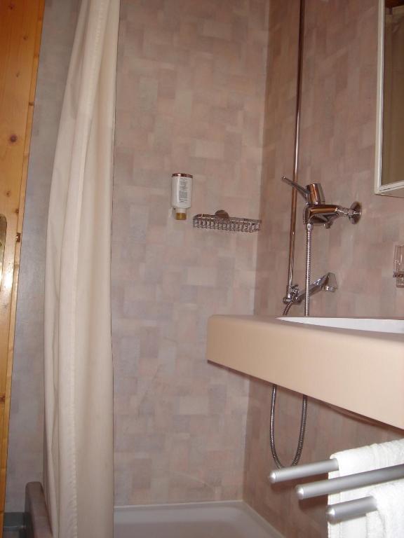 Hotel Hirschen Alt St. Johann Rum bild